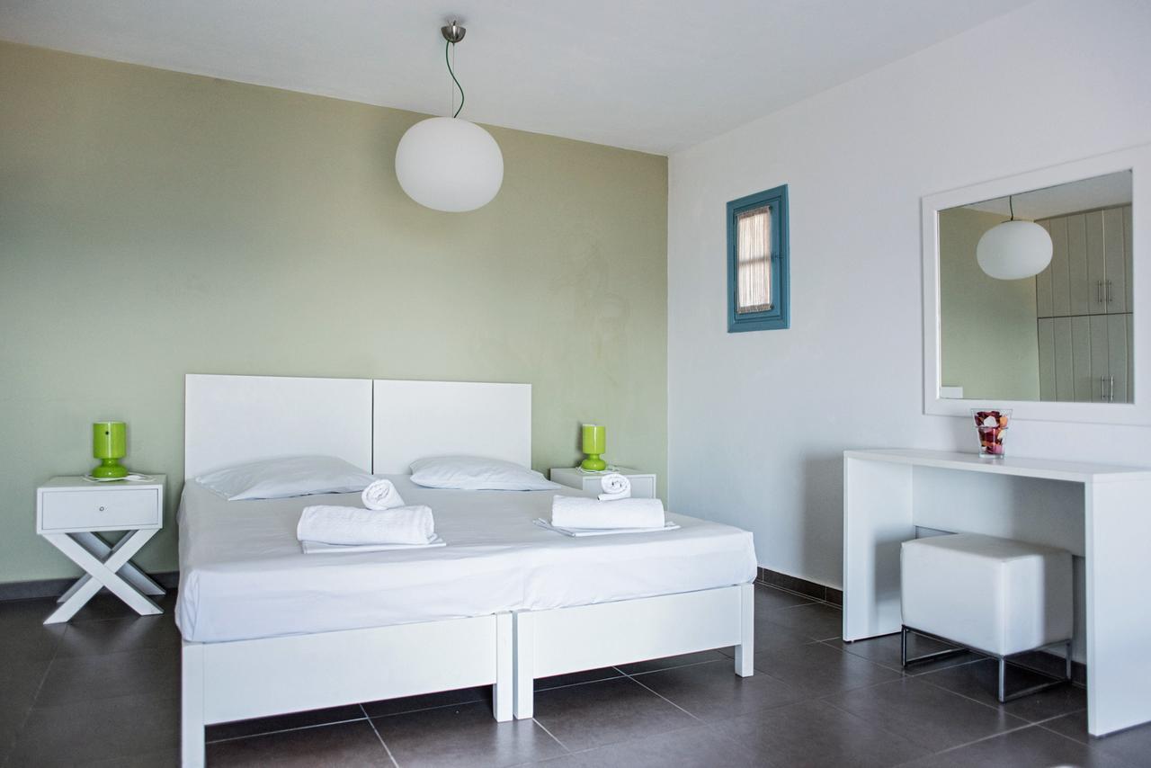 Aeri Aparthotel Folegandros Town ภายนอก รูปภาพ